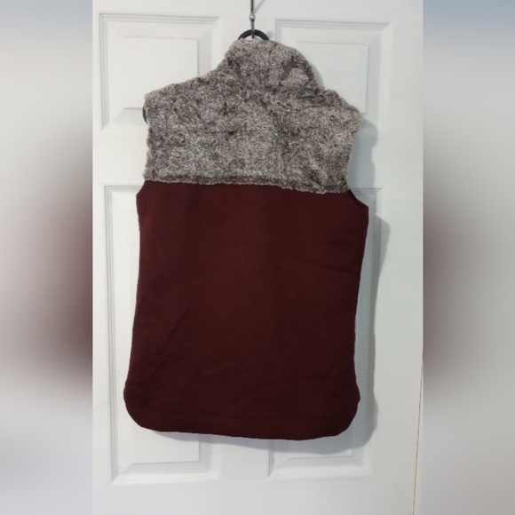 The North Face Vest. Size Small, burgundy with a Sherpa top. - Picture 3 of 4